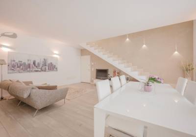 Villafranca Padovana. Attico con loggia e solarium