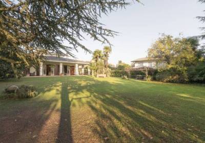 Bragni di Cadoneghe, splendida villa su lotto di mq. 1.800