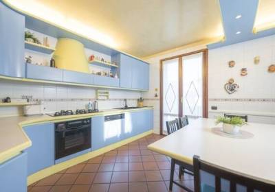 Perarolo di Vigonza, porz. di bifamiliare con giardino di mq. 550