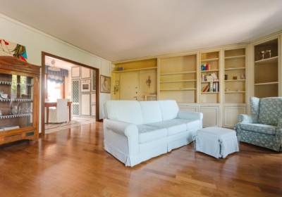 Cadoneghe Località Bragni. Appartamento con 3 camere circondato dal verde