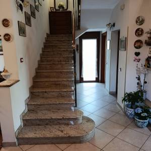 scala interna in marmo