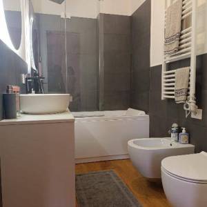 bagno con vasca