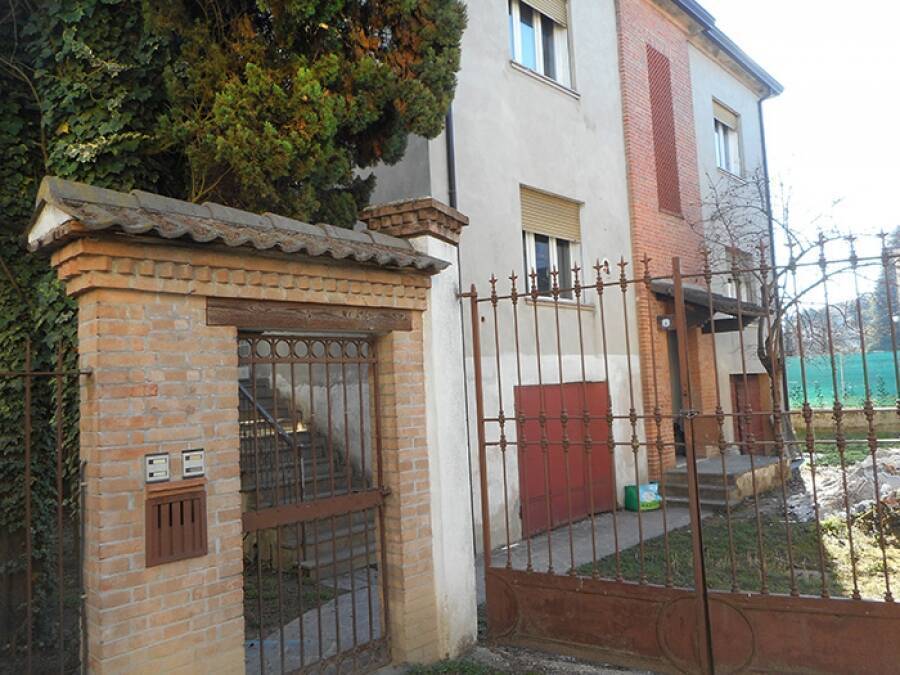 Ss. Trinità casa singola da ristrutturare con 2 unità - Grimaldi Padova