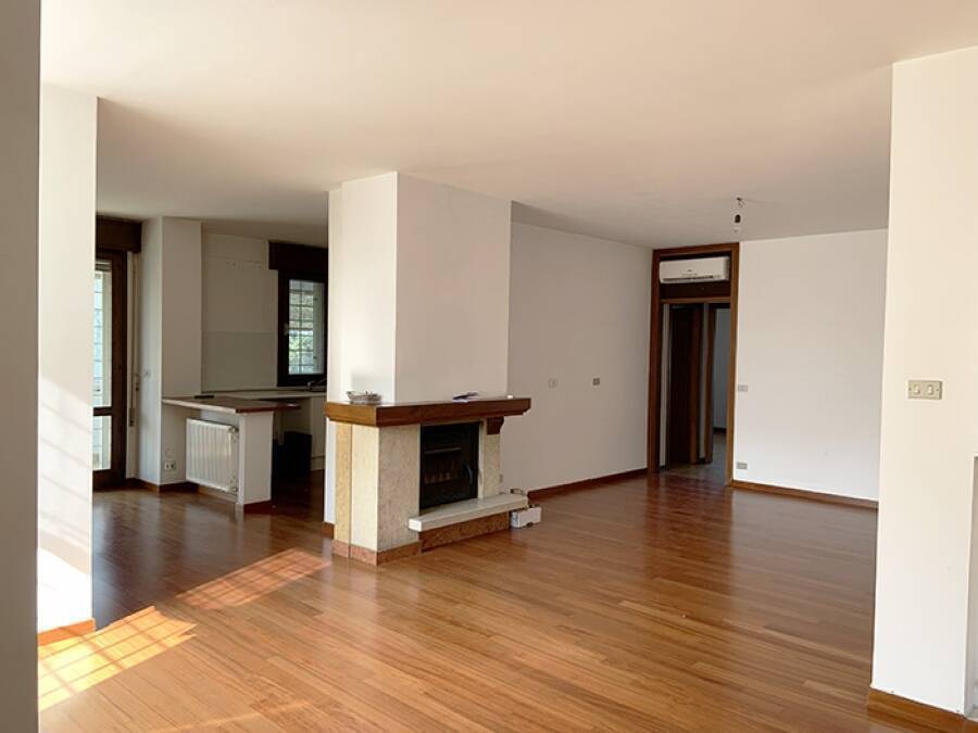 Abano Terme, in elegante quartiere, spaziosa porzione di casa - Grimaldi Immobiliare Padova Abano Terme, in elegante quartiere, spaziosa porzione di casa - Grimaldi Padova