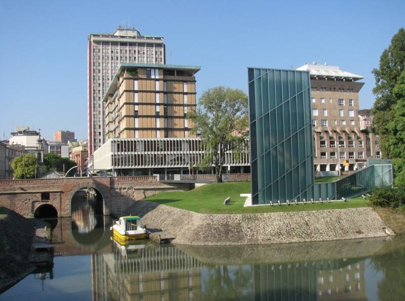 Centro Storico. Ampio e luminoso appartamento con garage di propriet&agrave;